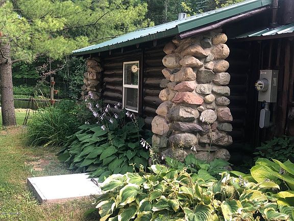 3rd image of 6396 S Streamwood Ln