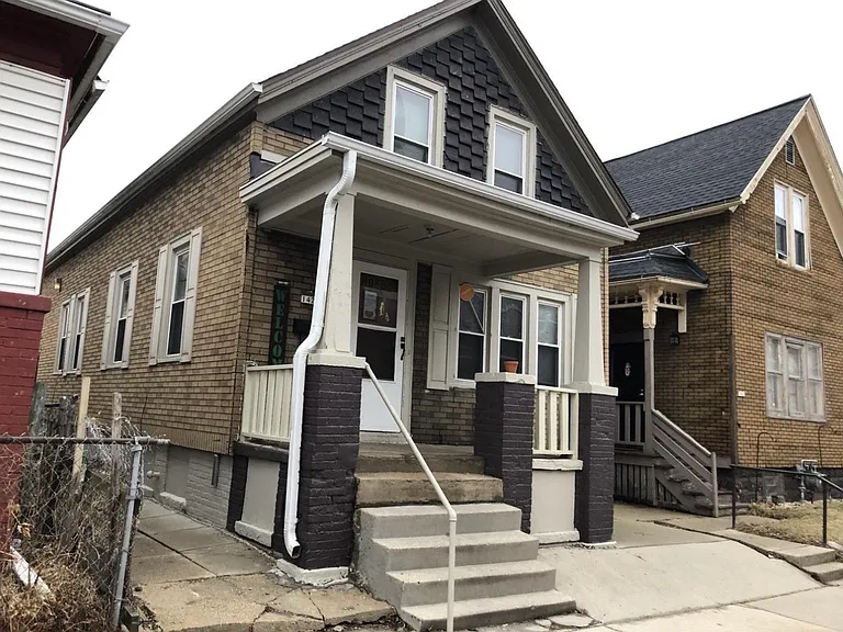 1425 N 24th Pl — Photo 13