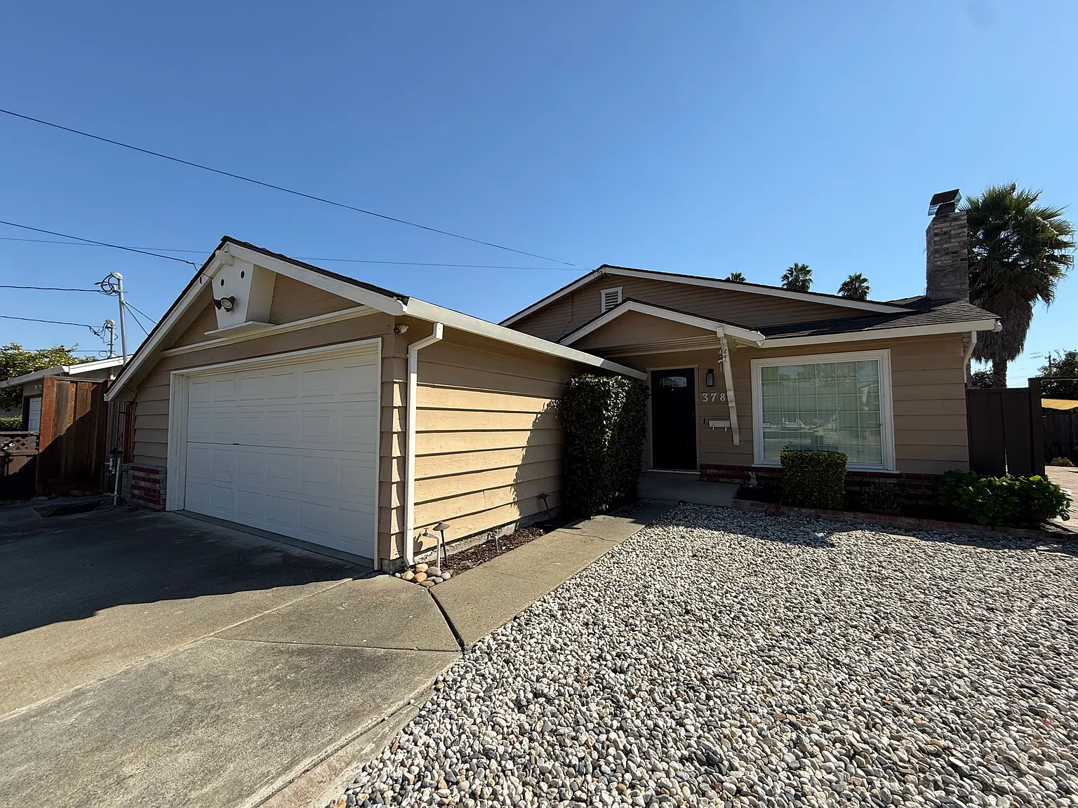 3 bed, 1656 sqft, $4,800 — Photo 1