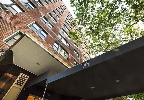 4th image of 345 E 52nd St #9EF