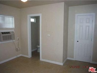 4th image of 13063 Palm Dr #3