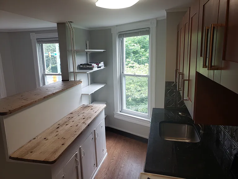 5001 Roland Ave #2 — Photo 9