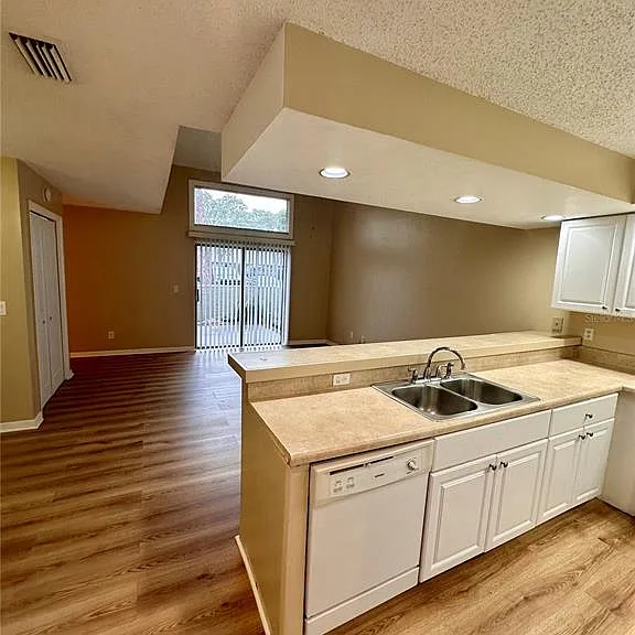 6262 142nd Ave N #710 — Photo 4