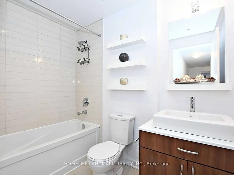 9201 Yonge St #NW-201 — Photo 10