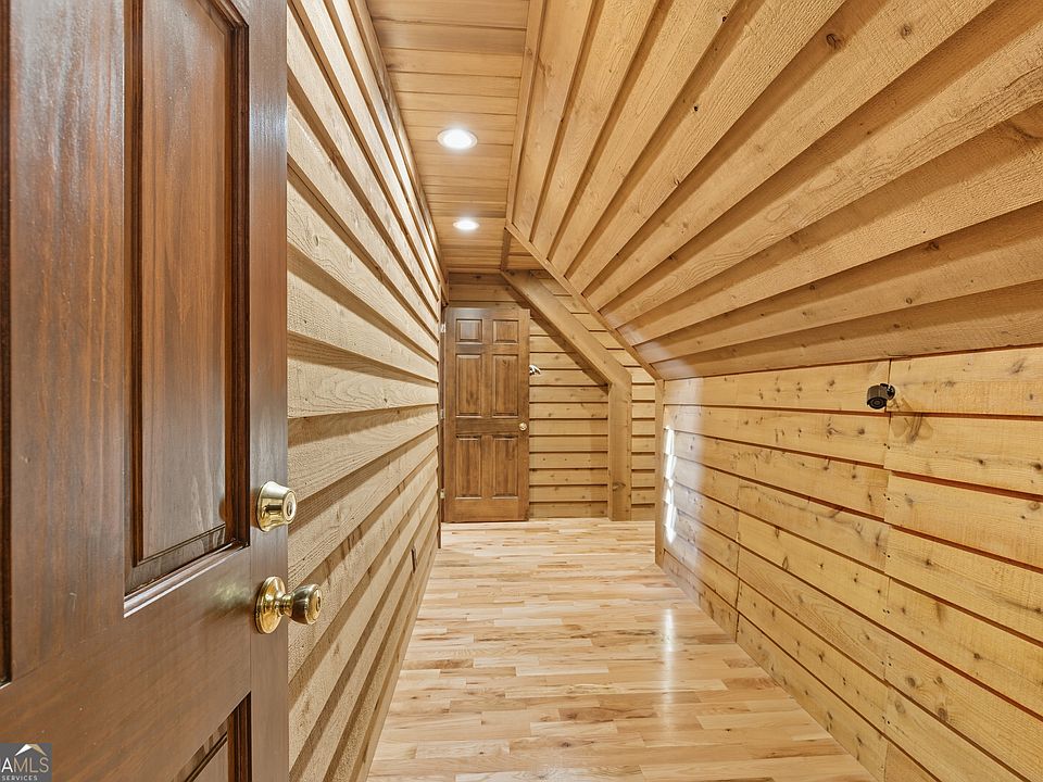 43rd image of 1091 Echota Rd