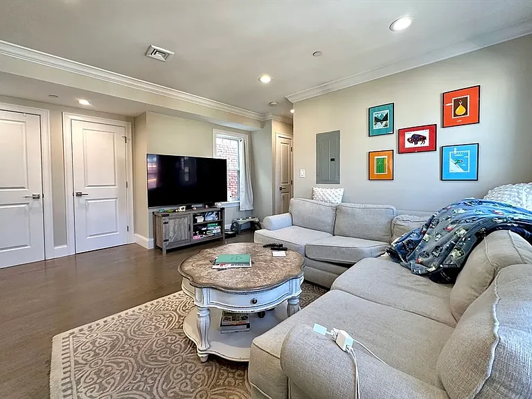 78 Cottage St #3 — Photo 2