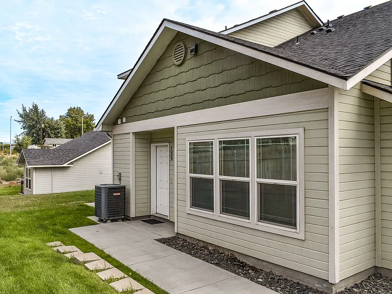 Highlands Townhomes — Photo 6