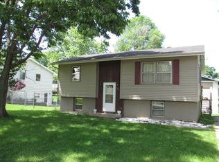 703 La Grange Ave, Chariton, IA 50049