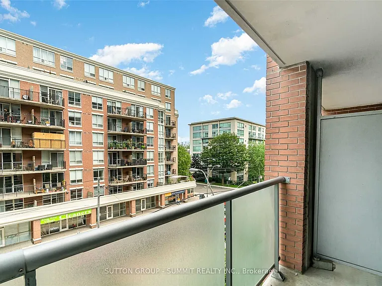 1005 King St W #416 — Photo 23