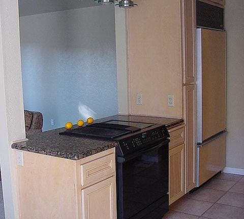 Kitchen-Jen-Air range/Sub-Zero fridge