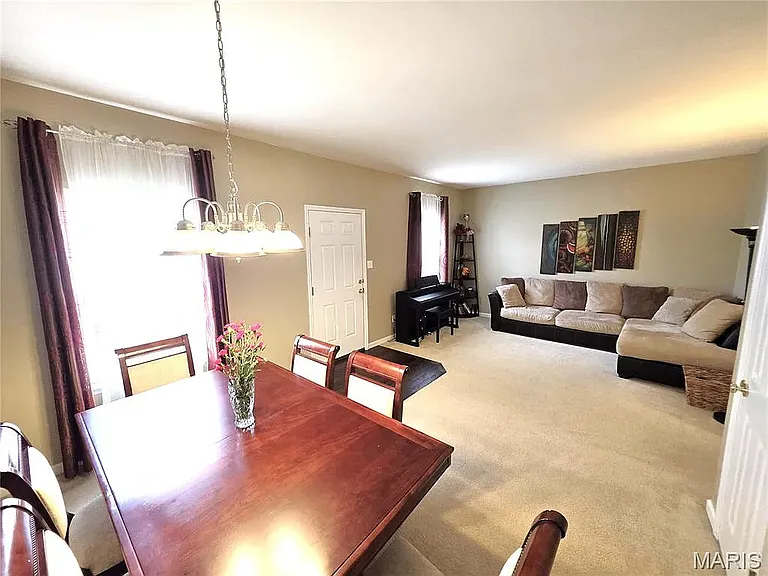 713 Waler Dr — Photo 17