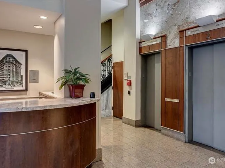 1500 4th Ave #702 — Photo 3