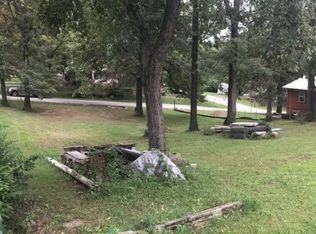 Powell Ave, Cotter, AR 72626