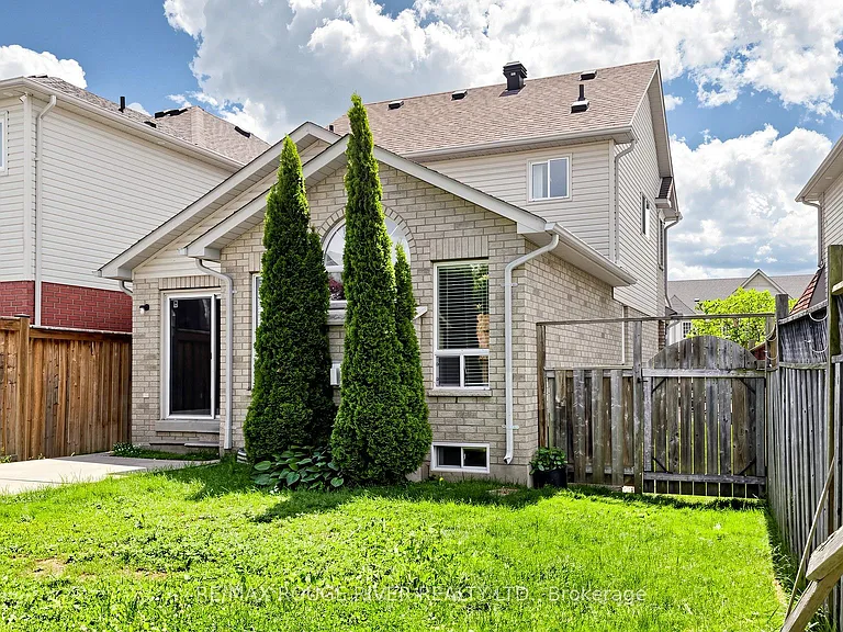 66 Telegraph Dr — Photo 43