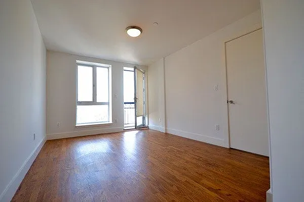 Rented by Bold Marketing | media 21