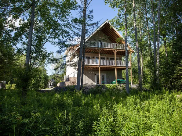 77 Stubing Ln, Newcomb, NY 12852