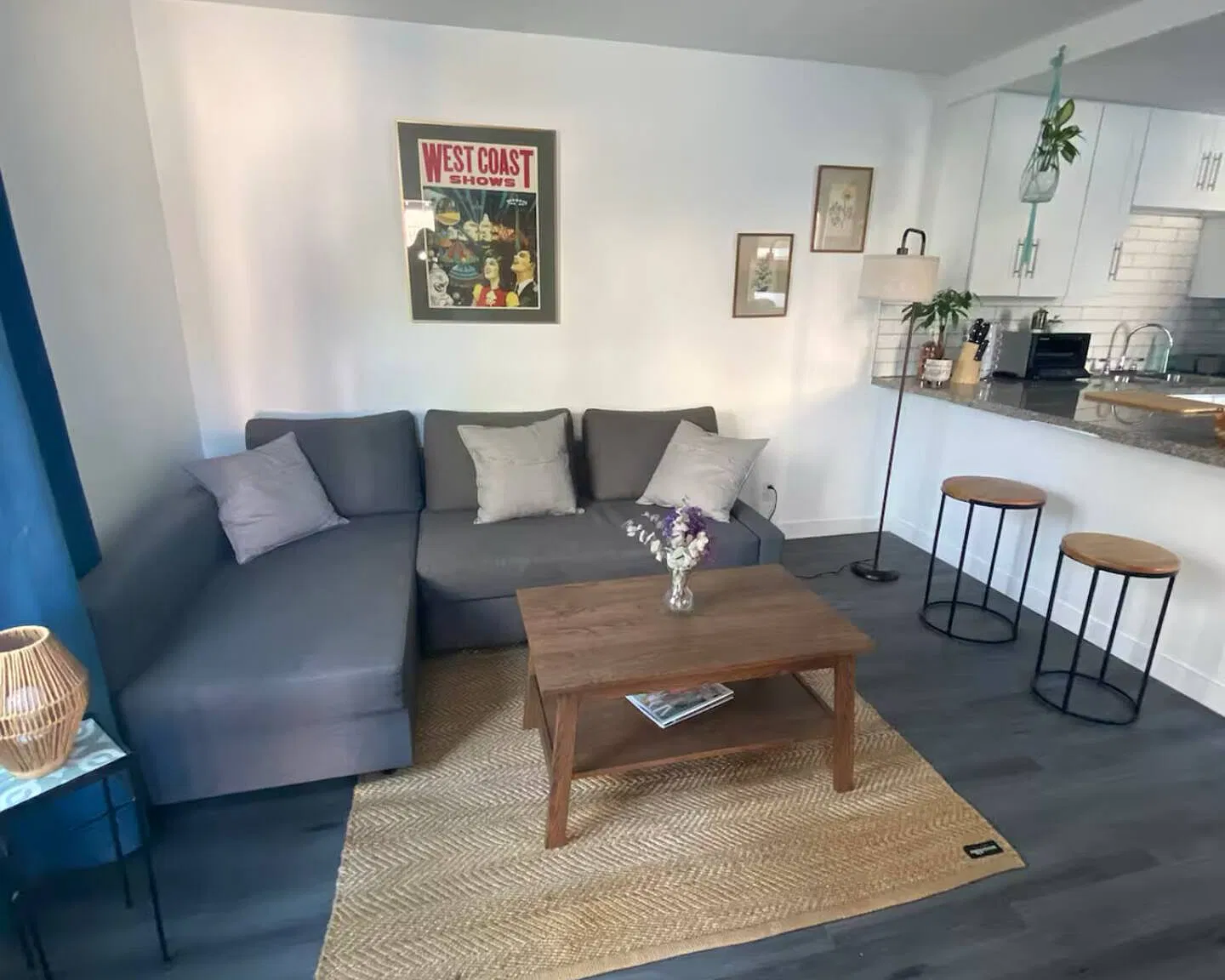 1 bed, 900 sqft, $2,300 — Photo 1