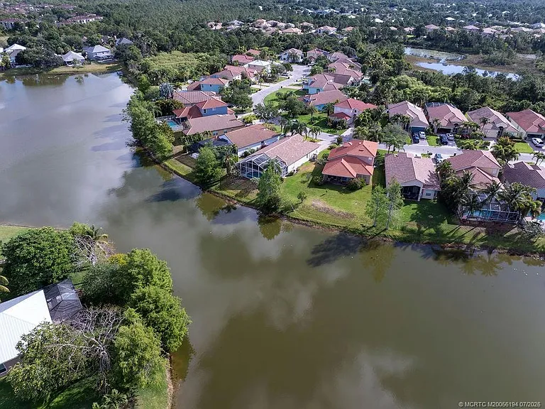 2096 NW Marsh Rabbit Ln — Photo 13