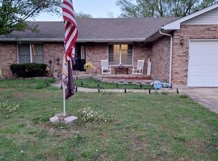 450 Shenandoah Dr, Farmington, MO