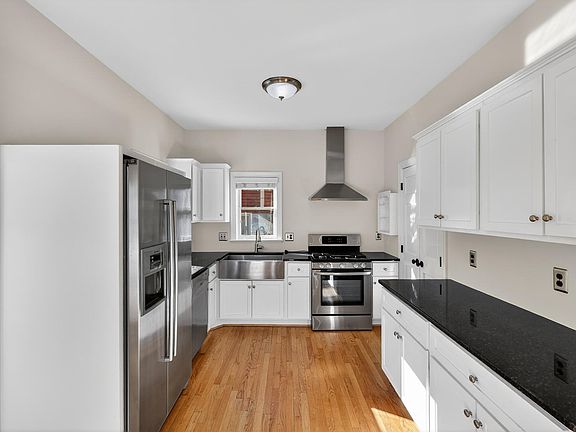 4th image of 1707 Falls Church Rd