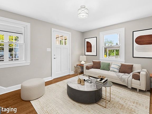 5th image of 4428 Hunt Pl NE