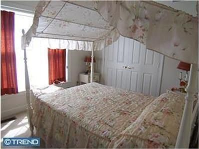 4th image of 1202 Churchill Ln