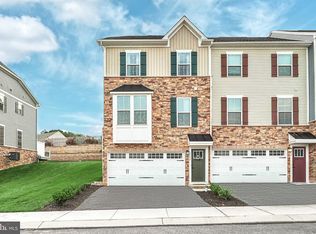 1113 Rosecroft Ln, York, PA