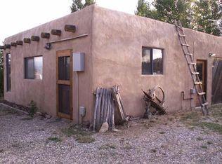 1024 Francis Rd, El Prado, NM 87529