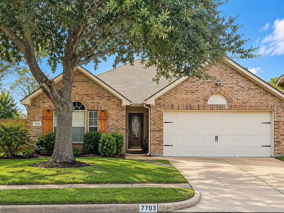 7703 Omaha Dr