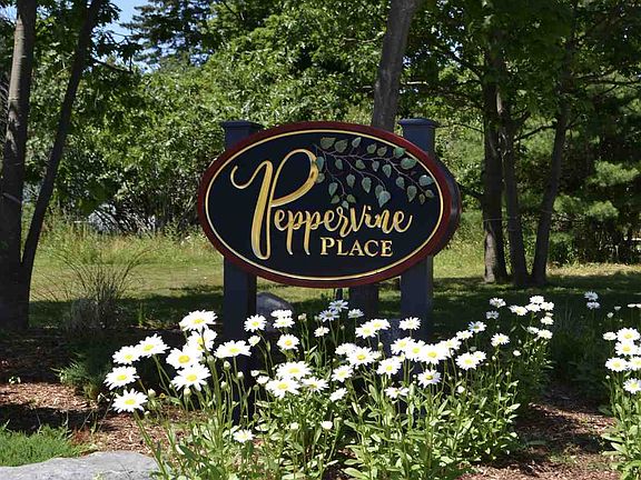 2nd image of 102 Peppervine Pl #2