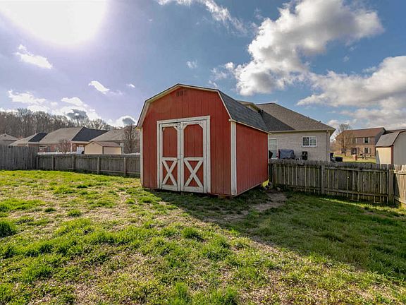 3rd image of 6081 Mayfield Ct