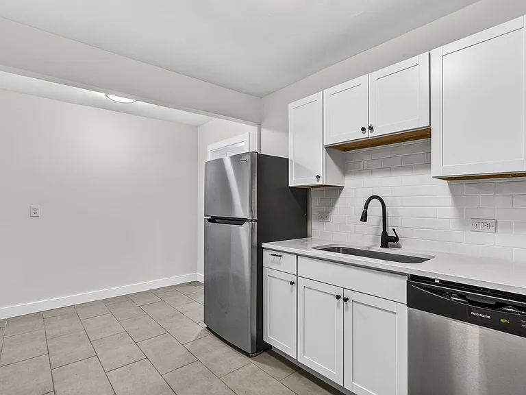 4600 Biltmore Ave — Photo 10