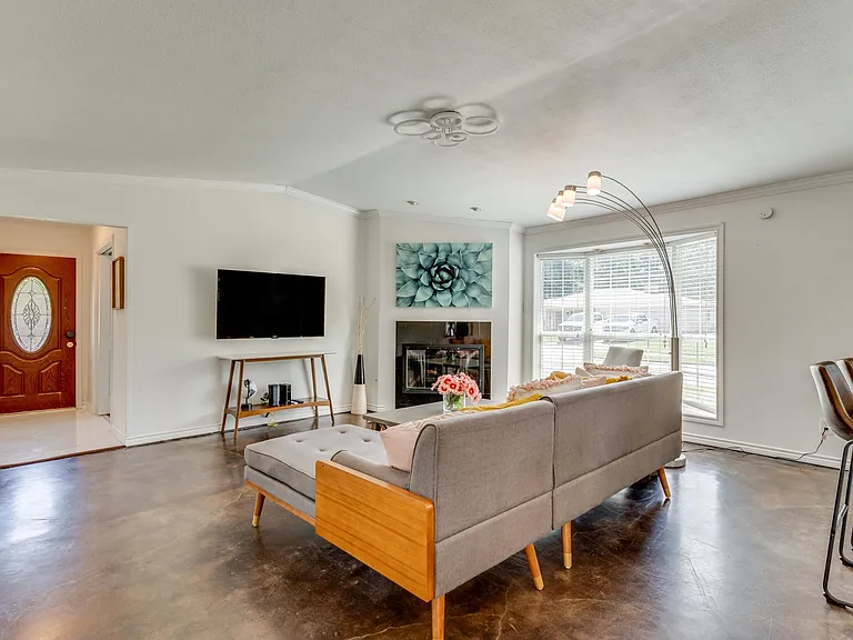 2117 Benjamin Rd — Photo 26