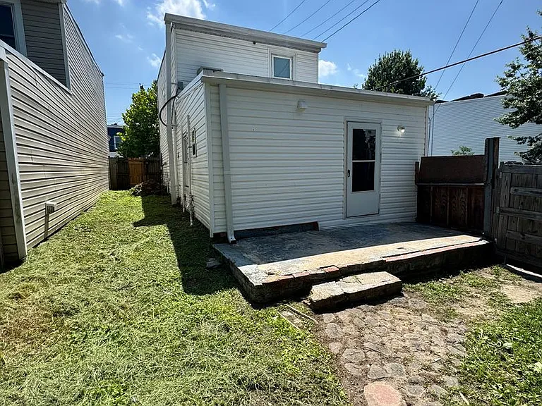 3100 Q St — Photo 16