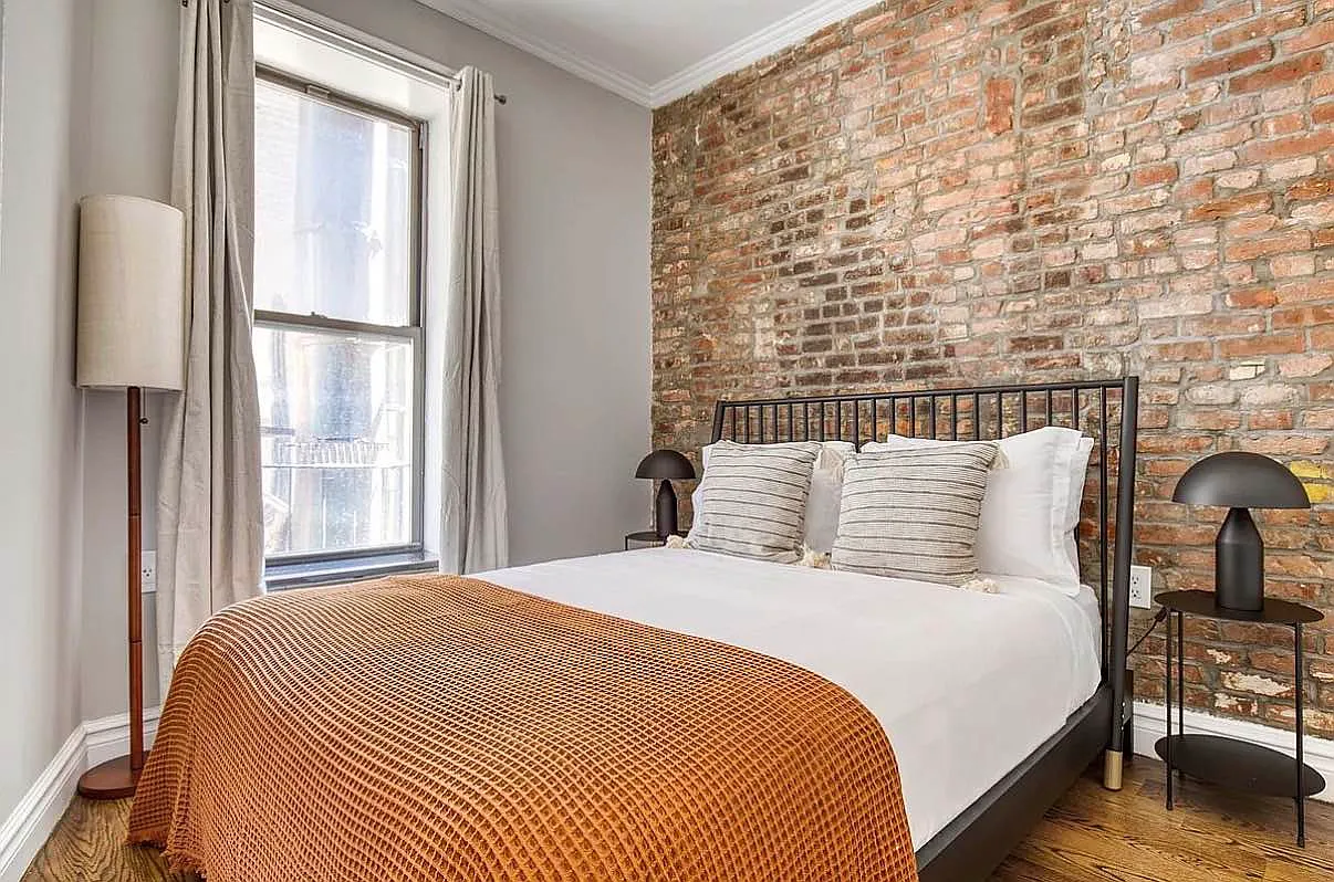 410 East 13th Street — Photo 4