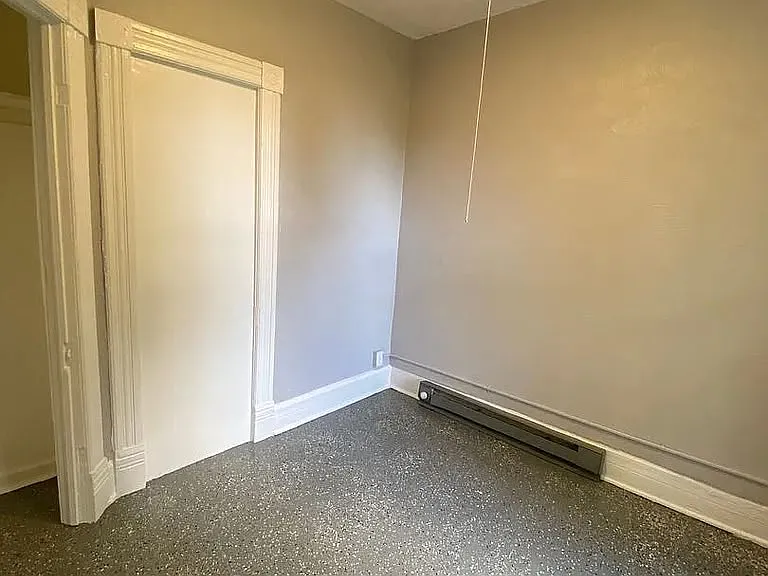 86 Carson Ave #2 — Photo 8