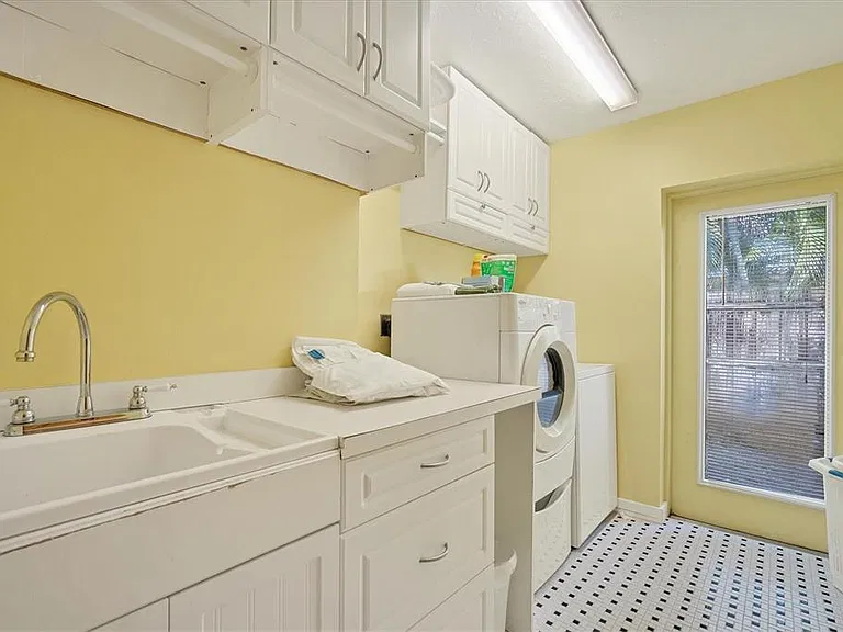 416 Sunset Dr — Photo 27
