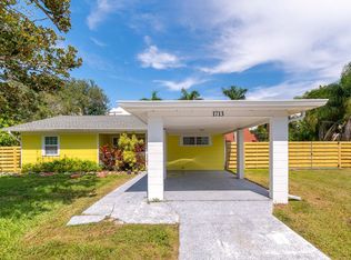1713 26th St W, Bradenton, FL 34205