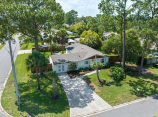 300 Belvedere St, Atlantic Beach, FL 32233