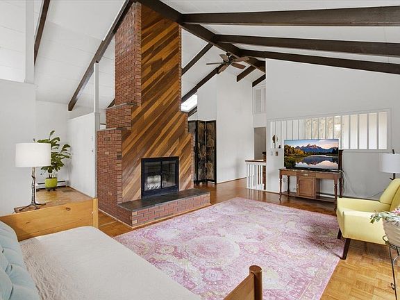 3rd image of 93 Russett Drive