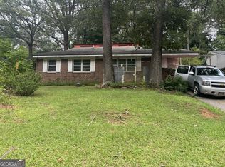 2828 Cloverhurst Dr, East Pt, GA 30344