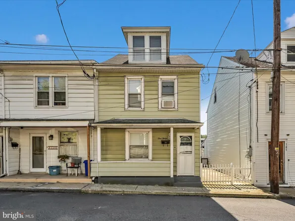 137 Carbon St, Minersville, PA 17954
