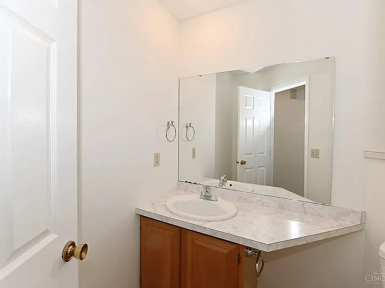 11528 Symmes Gate Ln — Photo 15