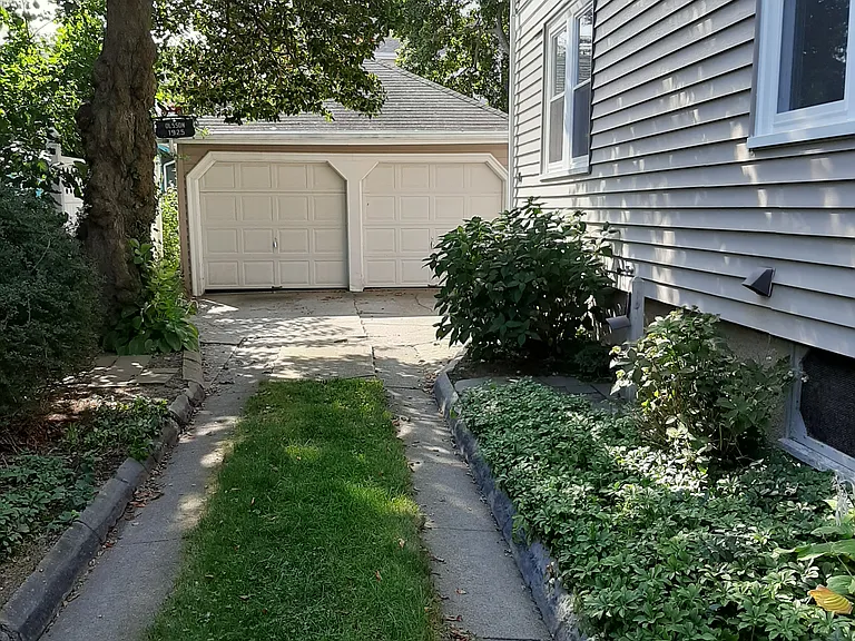 33 Edgeworth Rd — Photo 4