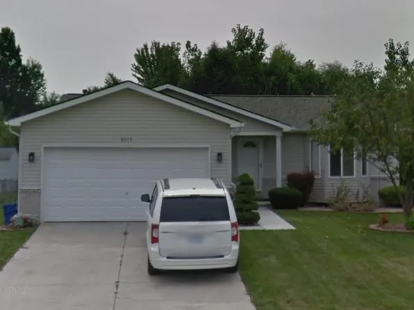 8475 Samantha Ln, Fair Haven, MI 48023