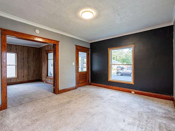 4th image of 1010 S 7TH AVENUE