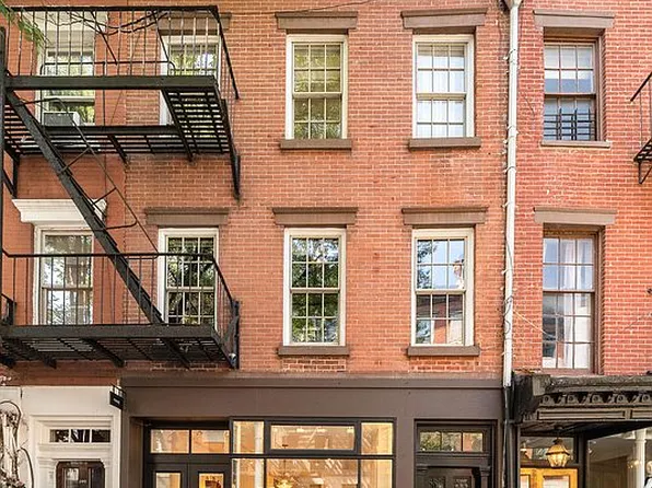392 Bleecker St, New York, NY 10014