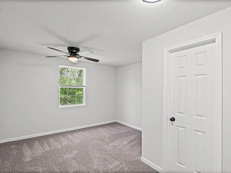 6938 Askew Ave — Photo 14