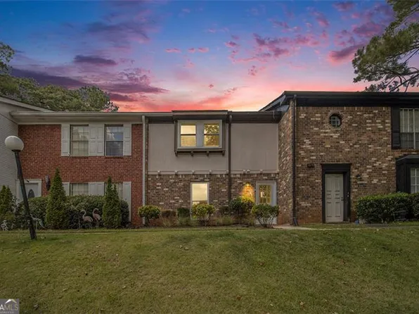 606 Garden Walk Dr, Stone Mountain, GA 30083