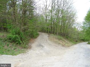 6683 Fair School Rd, Glen Rock, PA 17327